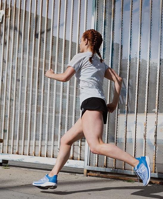 nike vs new balance fit