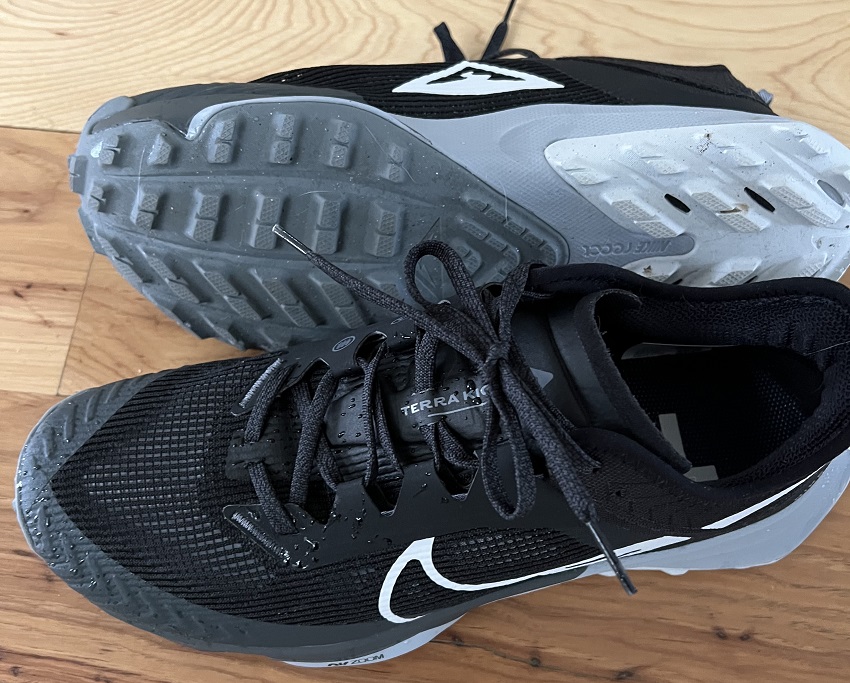 Nike Kiger 8