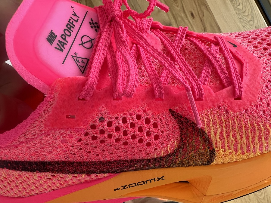 vaporfly 3 features